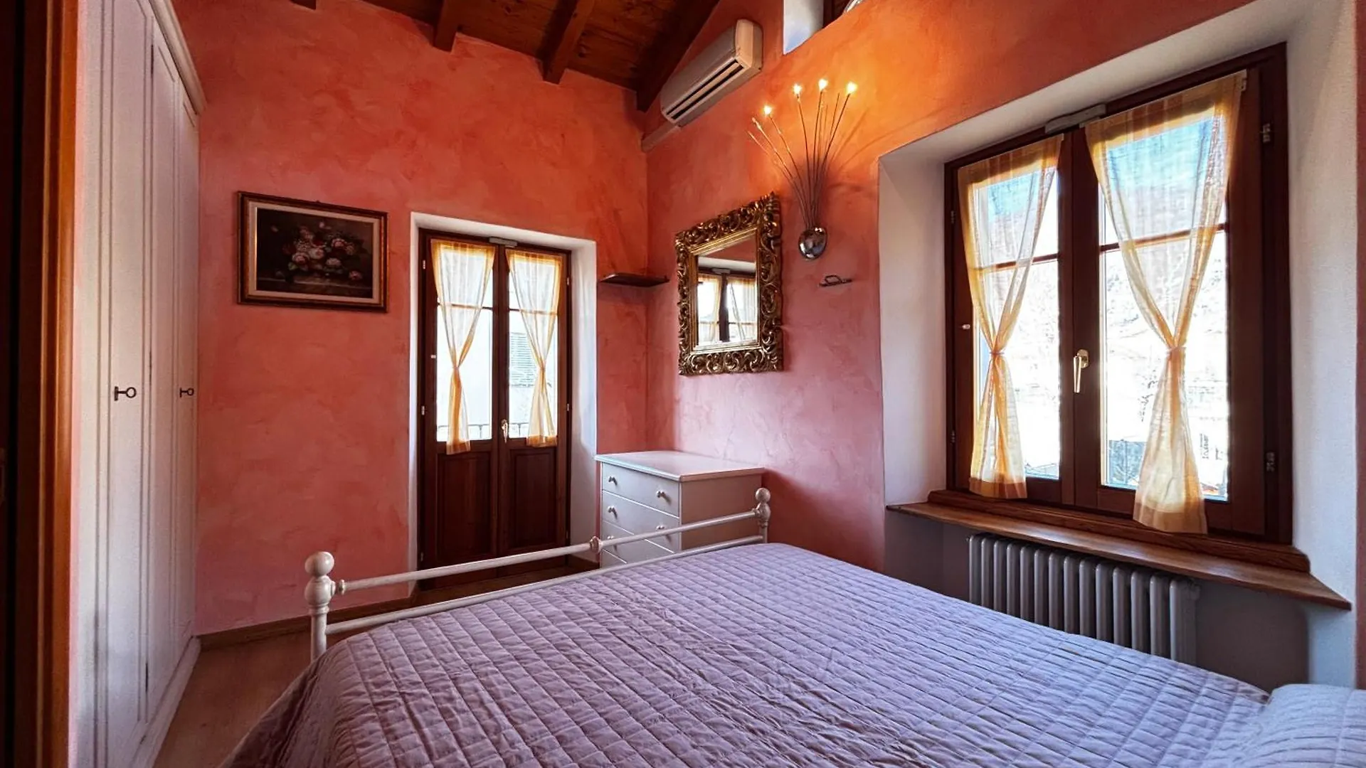 Garden'S Lodge - Larihome A79 Gravedona Apartment